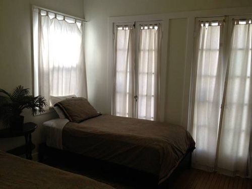 Orange Drive (adults Only) Los Angeles